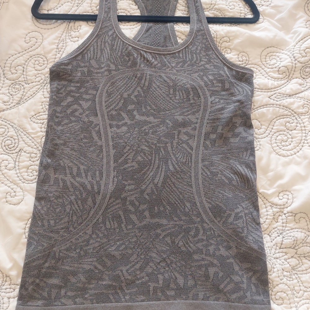 Lululemon Gray Patterned Swift Tank Top